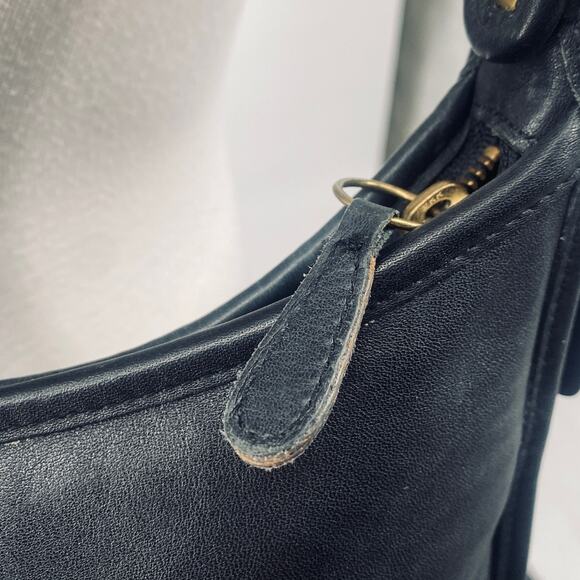 Vintage Coach Andrea Slim Hobo Shoulder Bag Zip Top 9073 Black Gold Womens - Picture 7 of 16